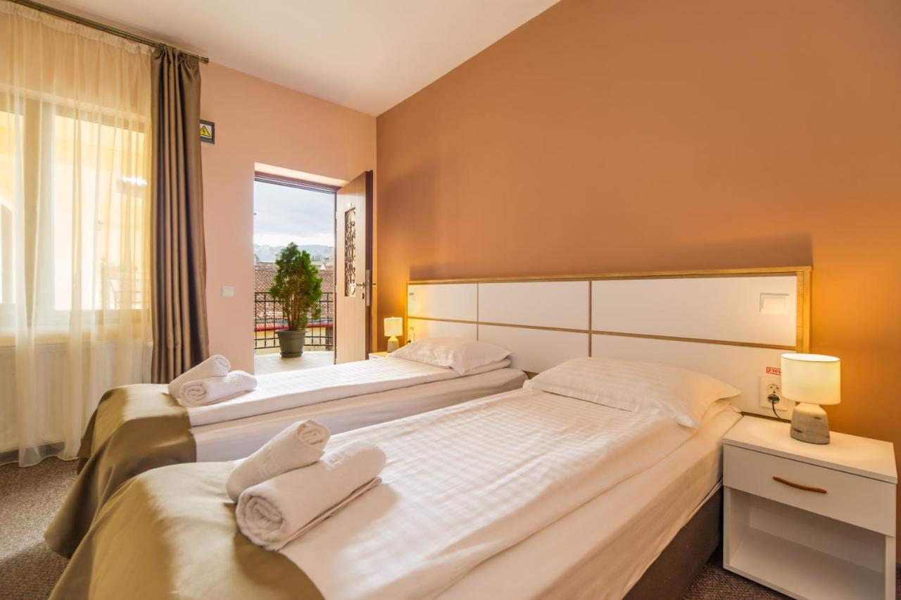 Long Street Hotel Braşov Esterno foto