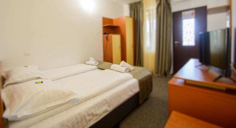 Long Street Hotel Braşov Esterno foto